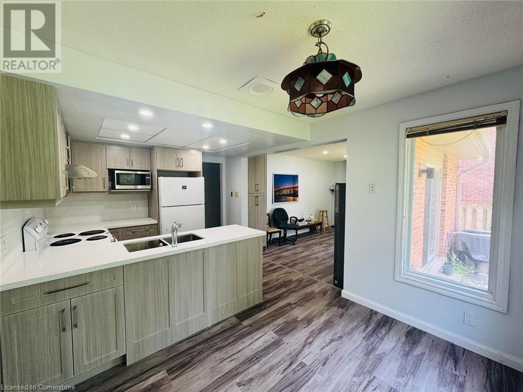 74 Orchard Mill Crescent Unit# Main, Kitchener, Ontario  N2P 1T2 - Photo 4 - 40742990