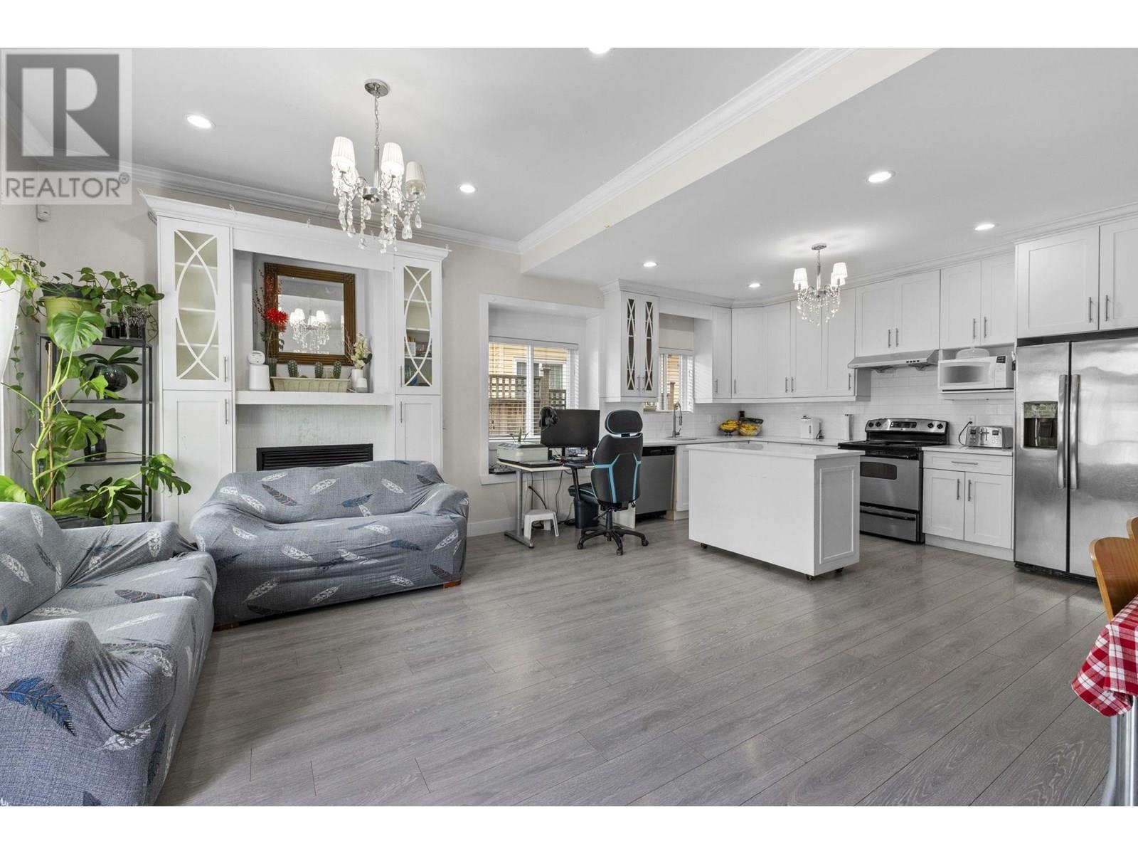 Property at 5461 MANOR STREET image 5