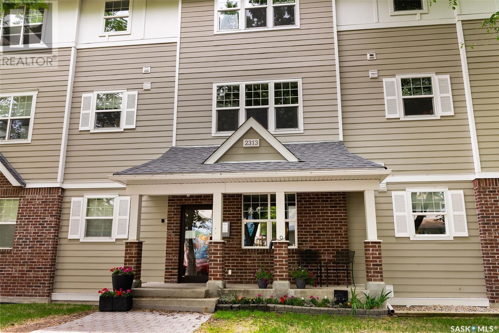 Property at 206 2313 Montreal STREET image 3