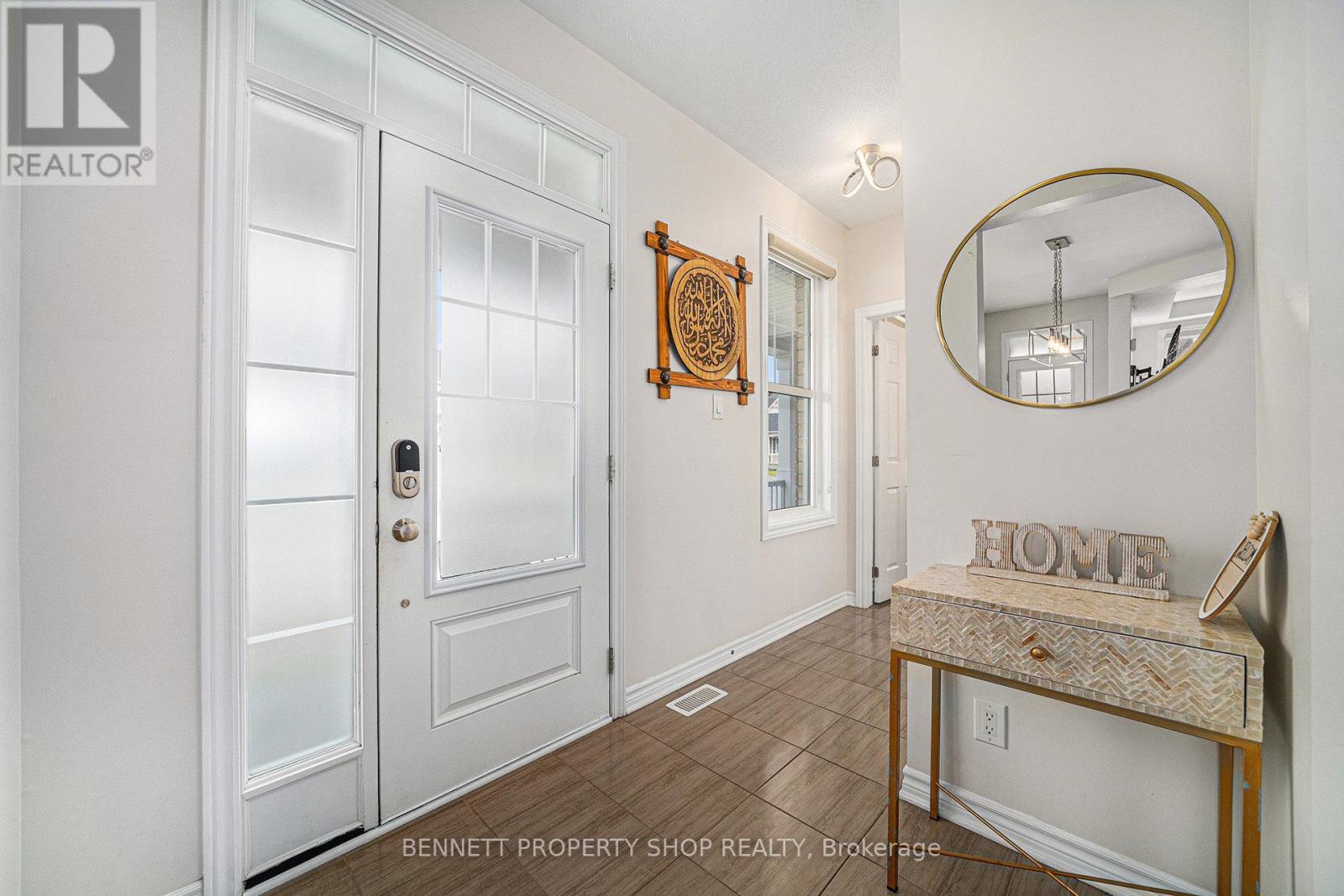 Property at 52 OXALIS CRESCENT image 3