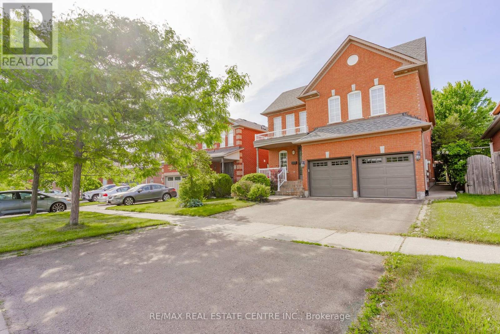 Property at 65 BERTON BOULEVARD image 3