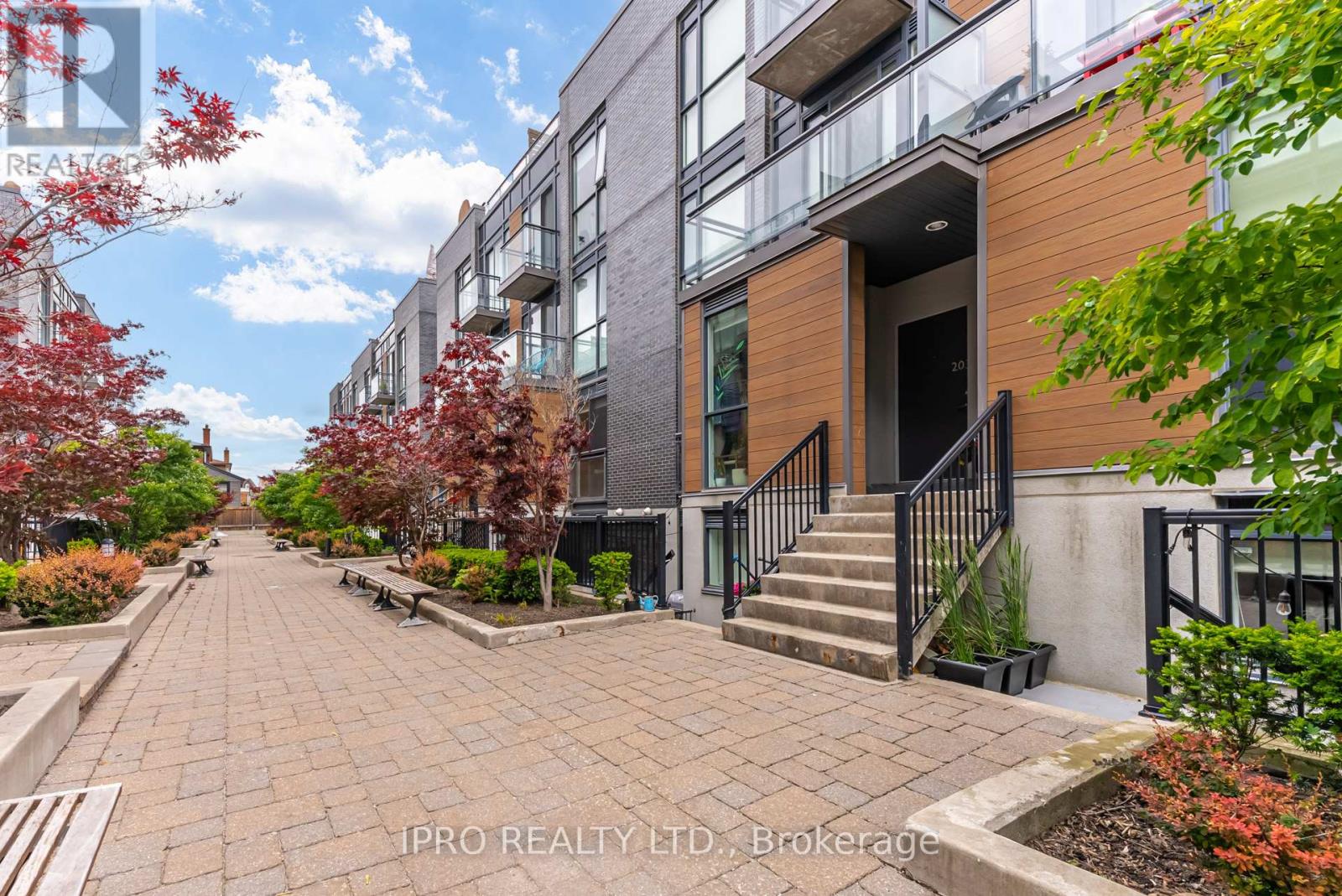 Property at 103 - 15 SOUSA MENDES STREET image 2