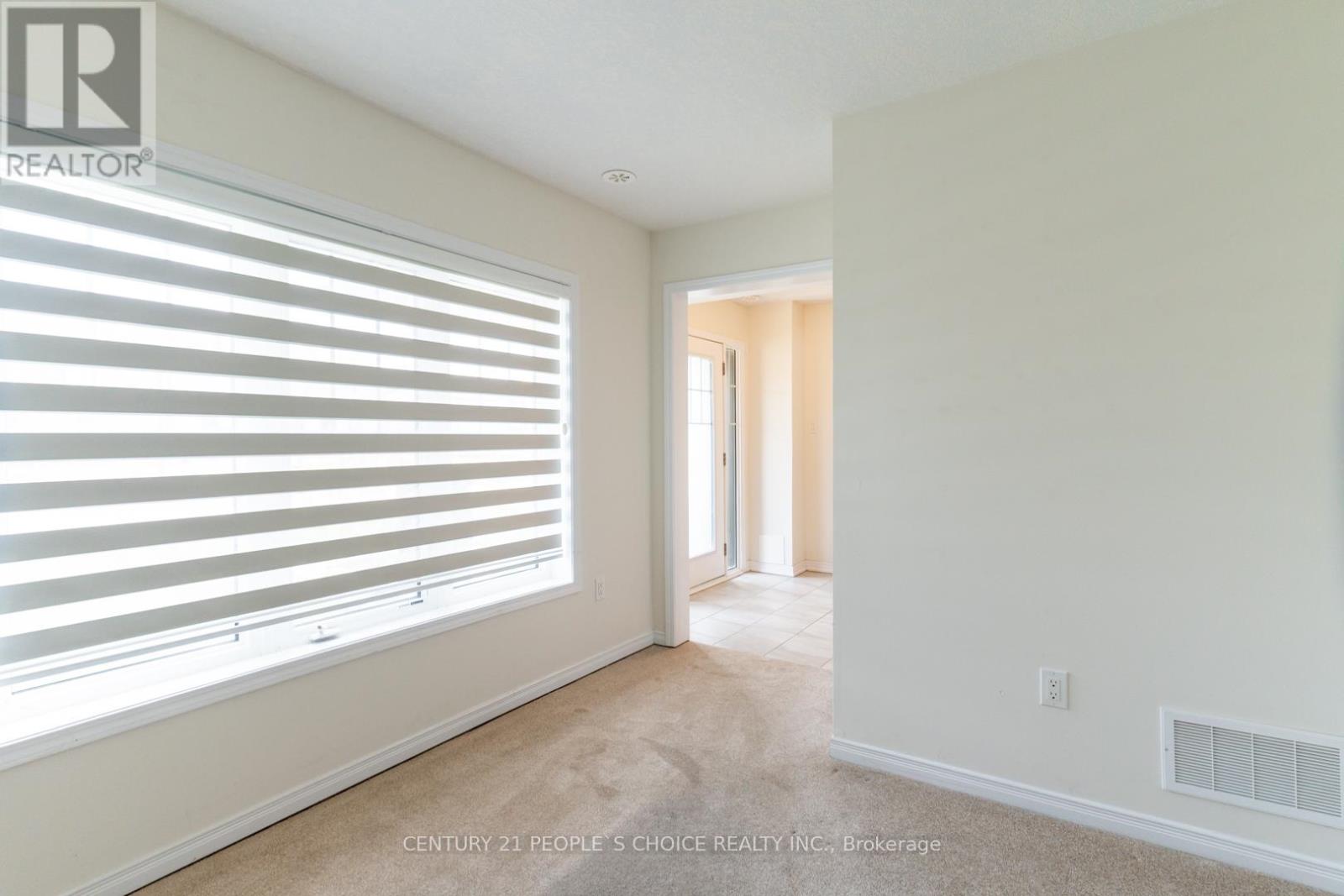 22 Bee Crescent, Brantford, Ontario  N3T 0V7 - Photo 10 - X12240668