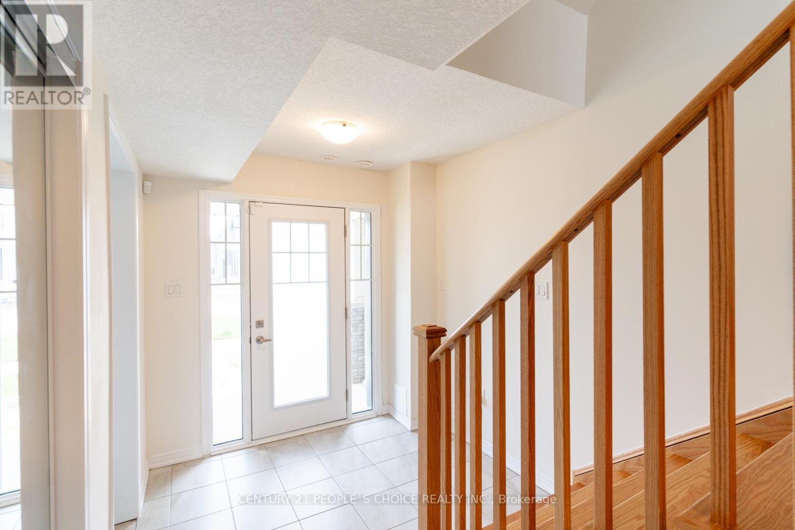22 Bee Crescent, Brantford, Ontario  N3T 0V7 - Photo 12 - X12240668