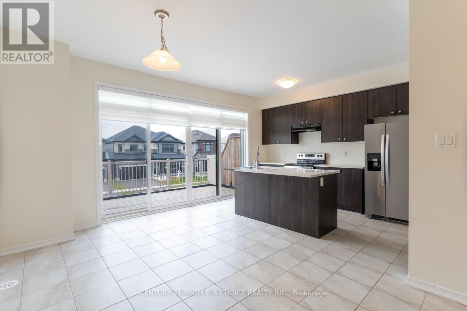 22 Bee Crescent, Brantford, Ontario  N3T 0V7 - Photo 14 - X12240668