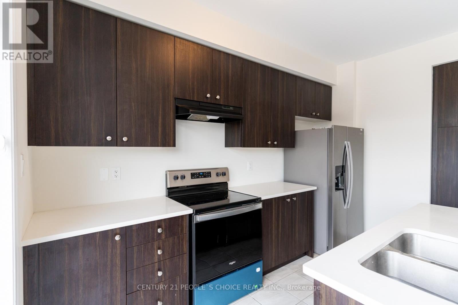 22 Bee Crescent, Brantford, Ontario  N3T 0V7 - Photo 17 - X12240668