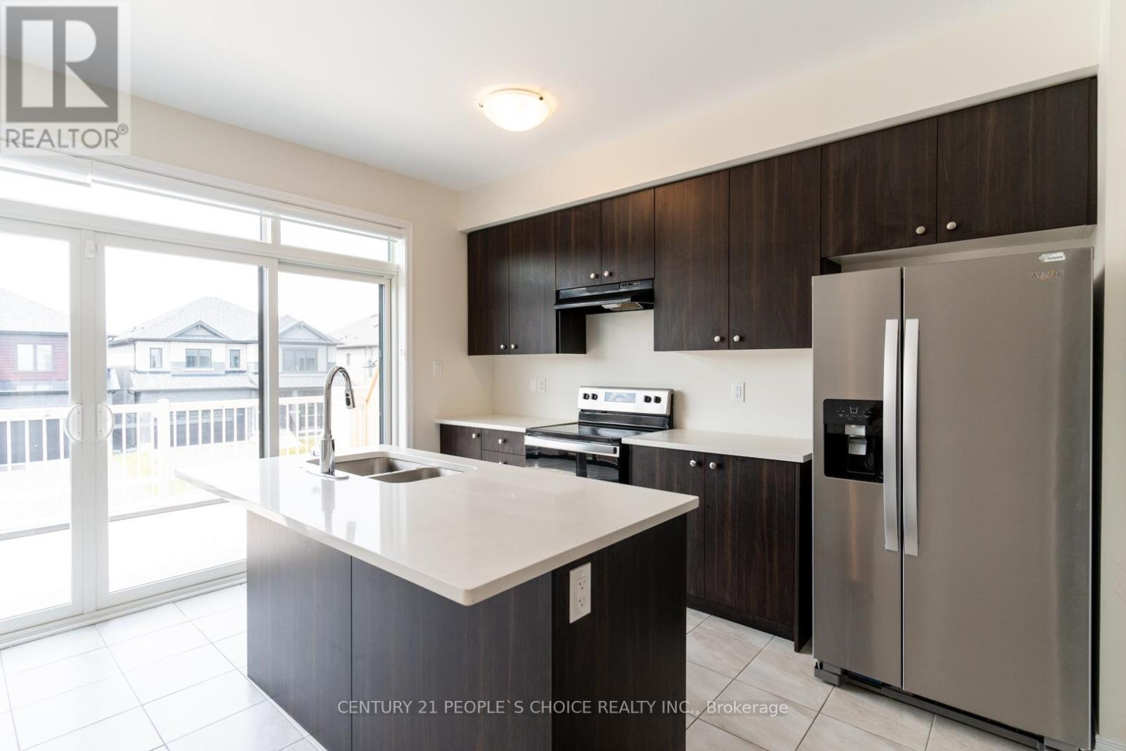 22 Bee Crescent, Brantford, Ontario  N3T 0V7 - Photo 18 - X12240668