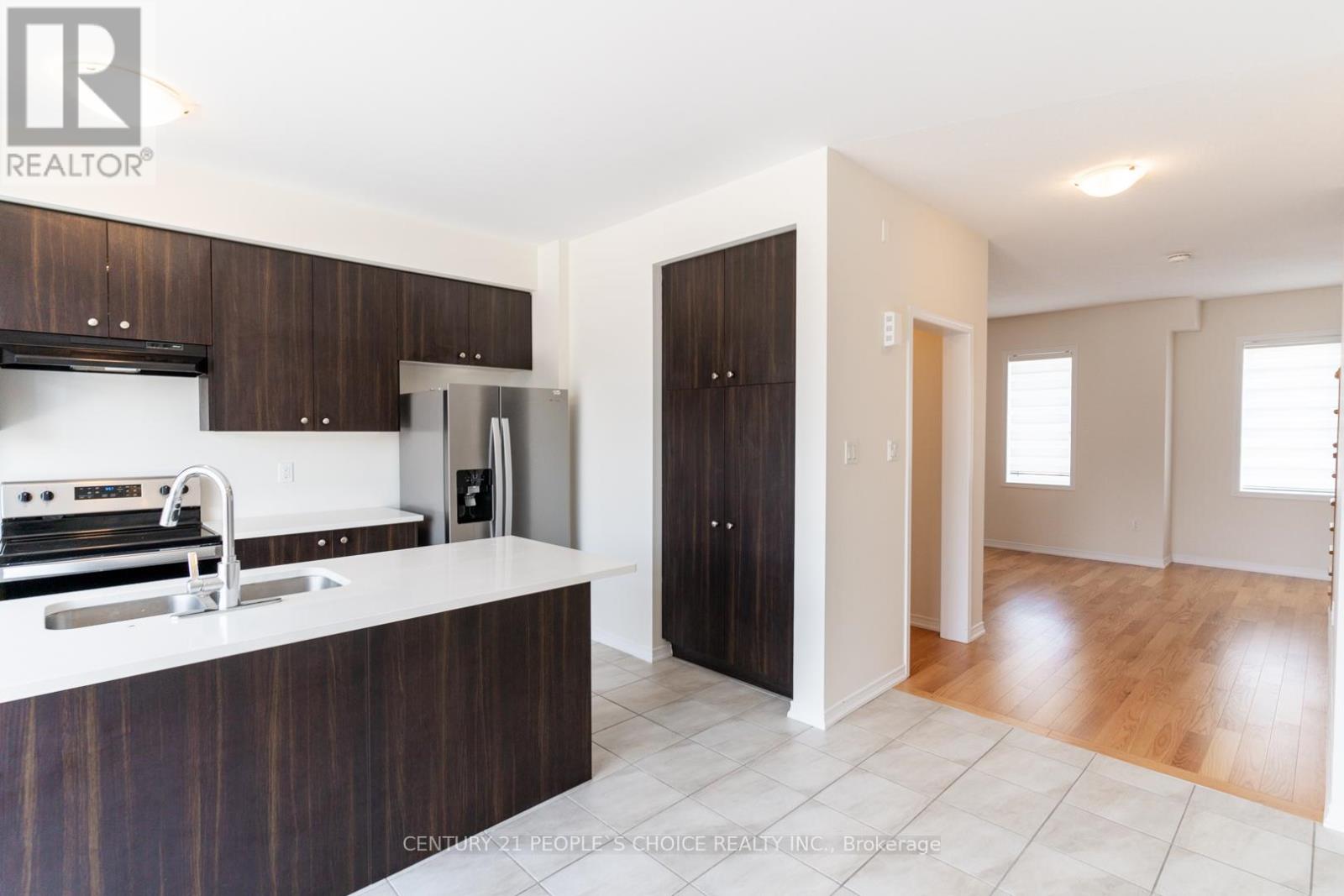 22 Bee Crescent, Brantford, Ontario  N3T 0V7 - Photo 20 - X12240668