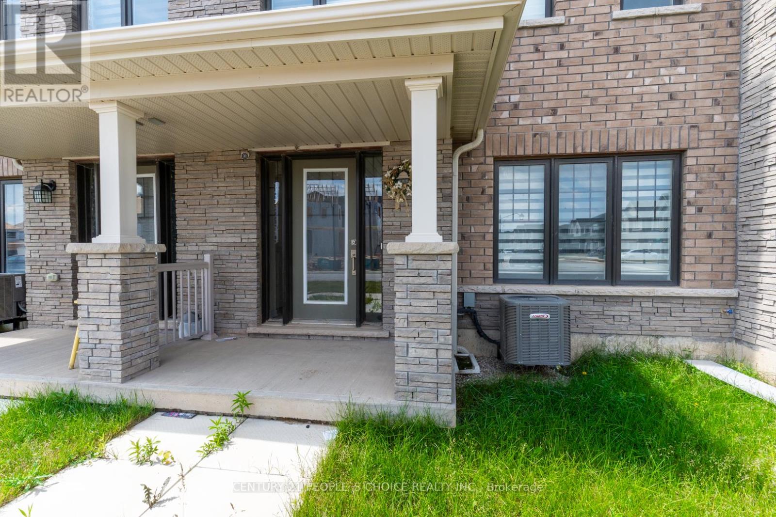 22 Bee Crescent, Brantford, Ontario  N3T 0V7 - Photo 6 - X12240668