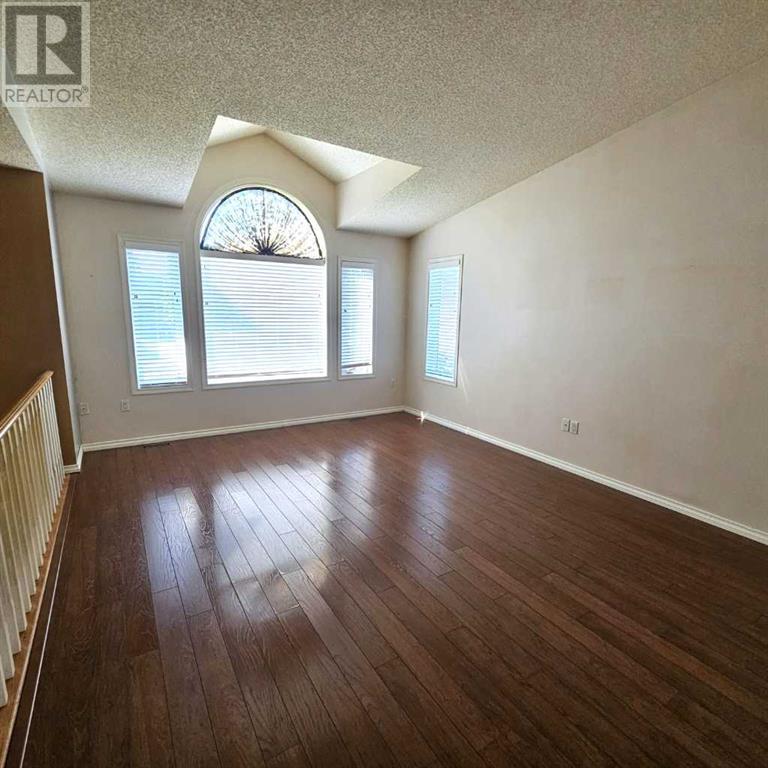Property at 5014 9 Avenue image 3