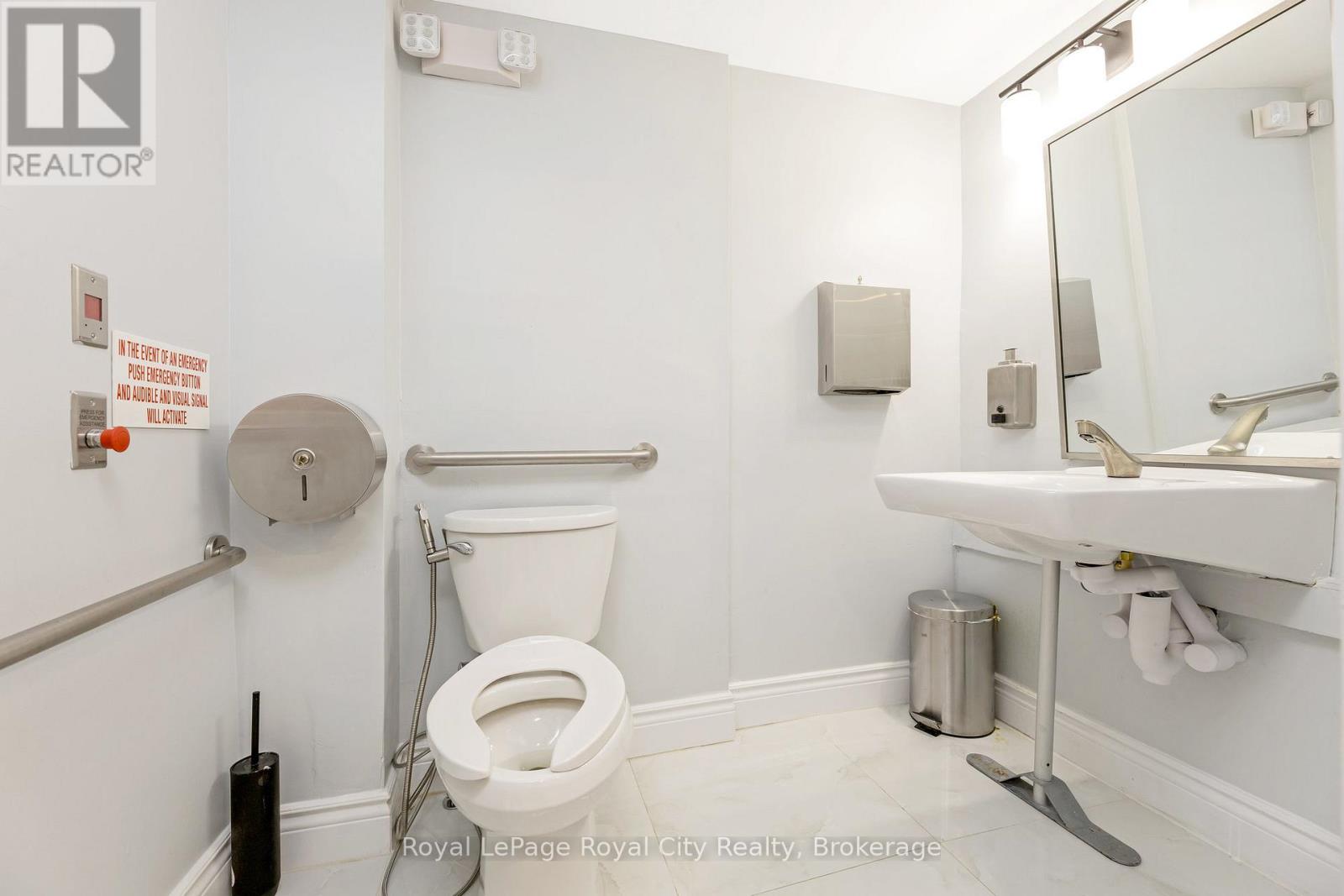 Unit B - 132 Main Street S, Guelph/eramosa, Ontario  N0B 2K0 - Photo 11 - X12240834