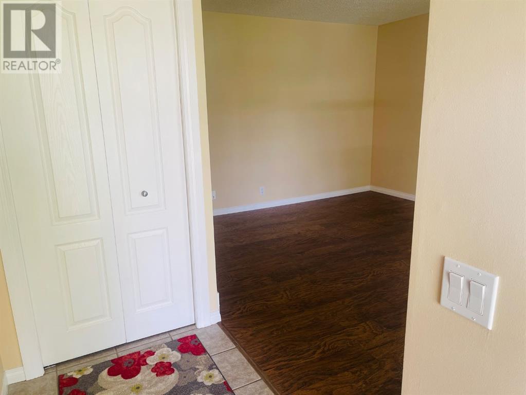 Property at 6422 Ranchview Drive NW image 3
