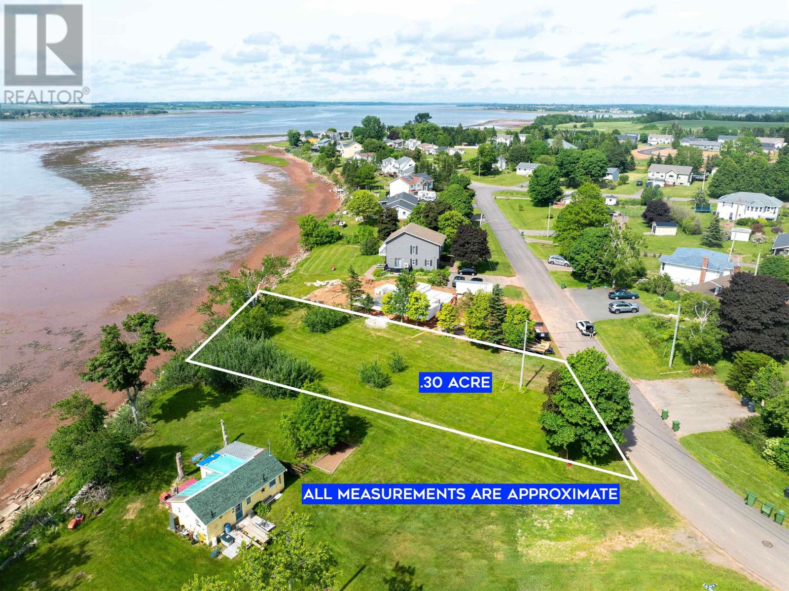 24 Macdonald Road, Stratford, Prince Edward Island  C1B 2C8 - Photo 2 - 202507344