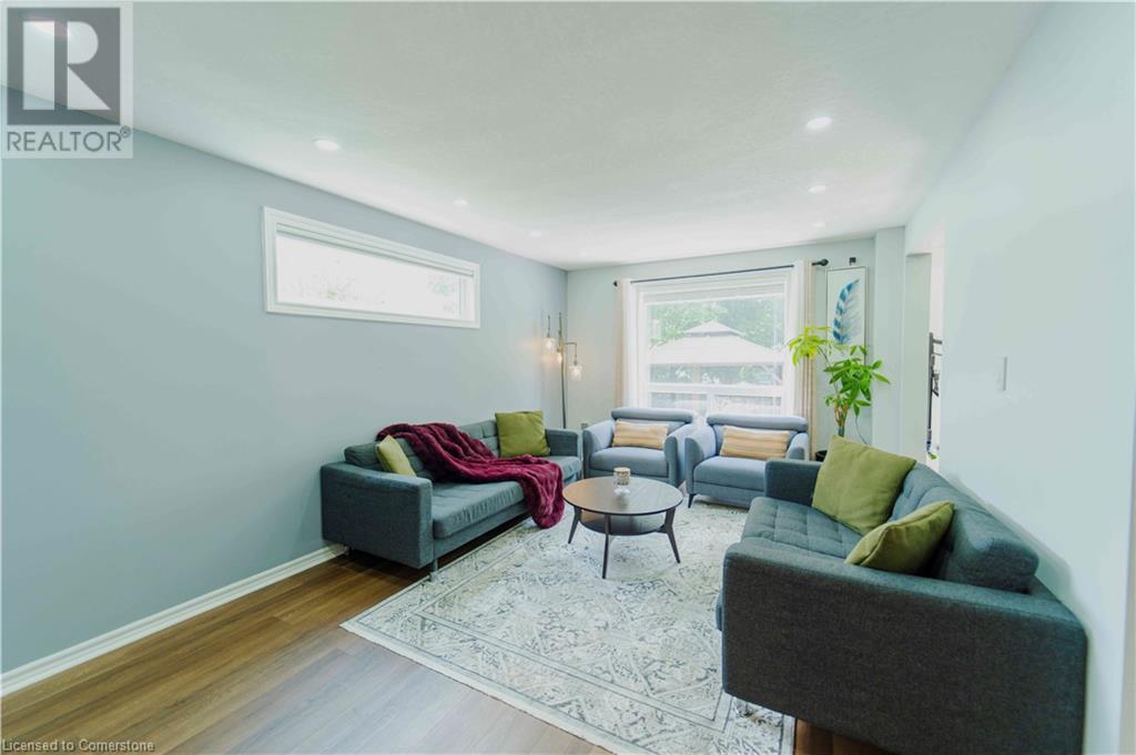 Property at 3 MARCY Crescent image 5