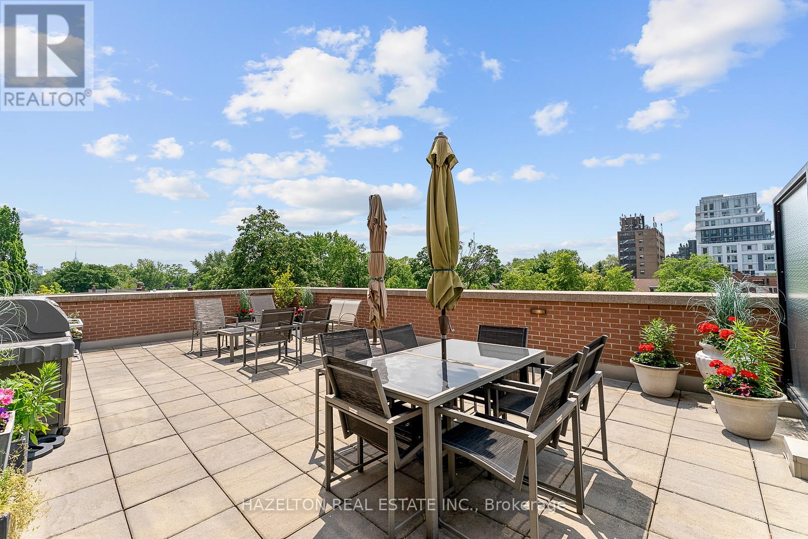 Property at 506 - 155 ST CLAIR AVENUE W image 2