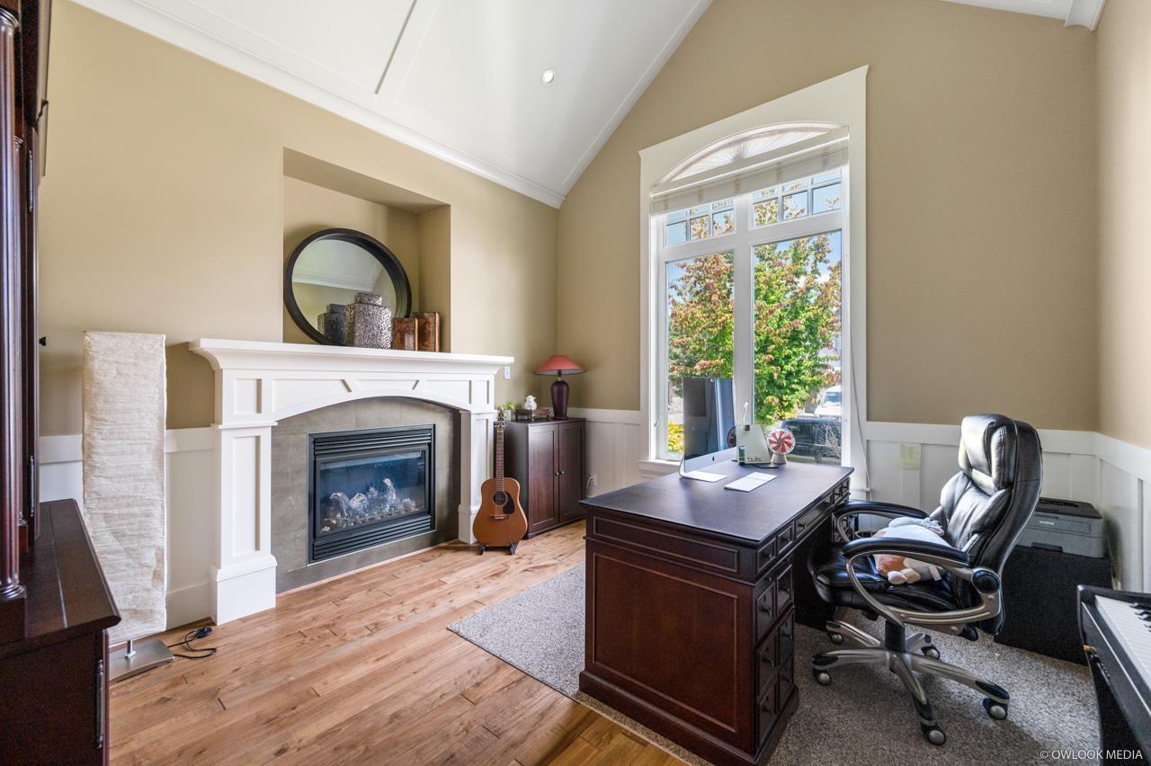 Property at 16228 25 AVENUE image 3