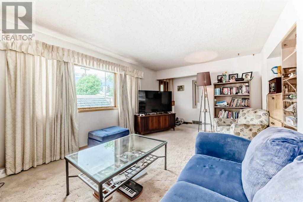 Property at 4412 Centre A Street NE image 5