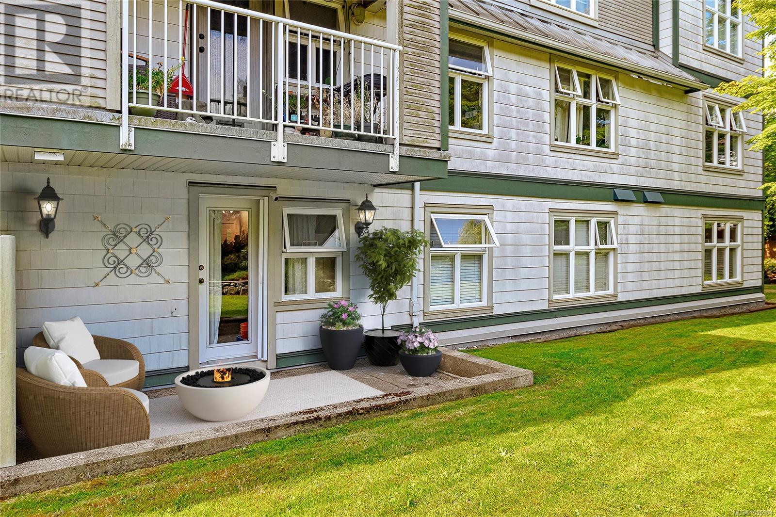 105 3010 Washington Ave, Victoria, British Columbia