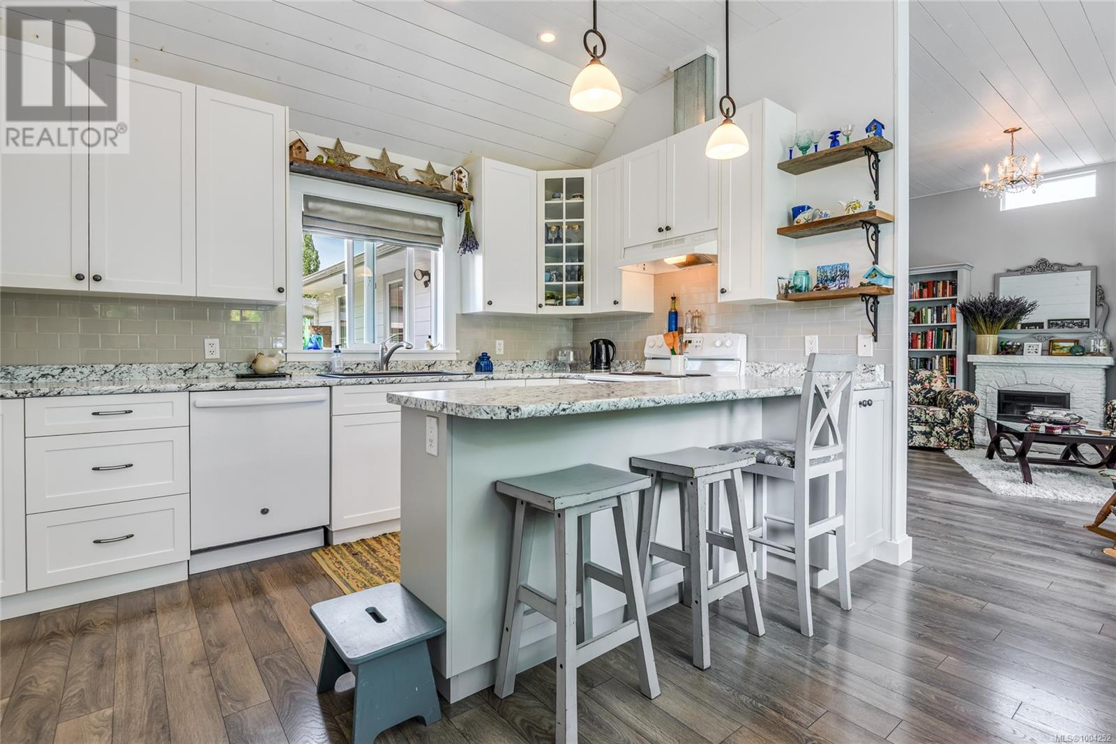 Property at 1878 Nunns Rd image 5