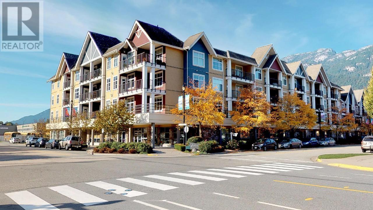 214 1336 MAIN STREET, Squamish, British Columbia