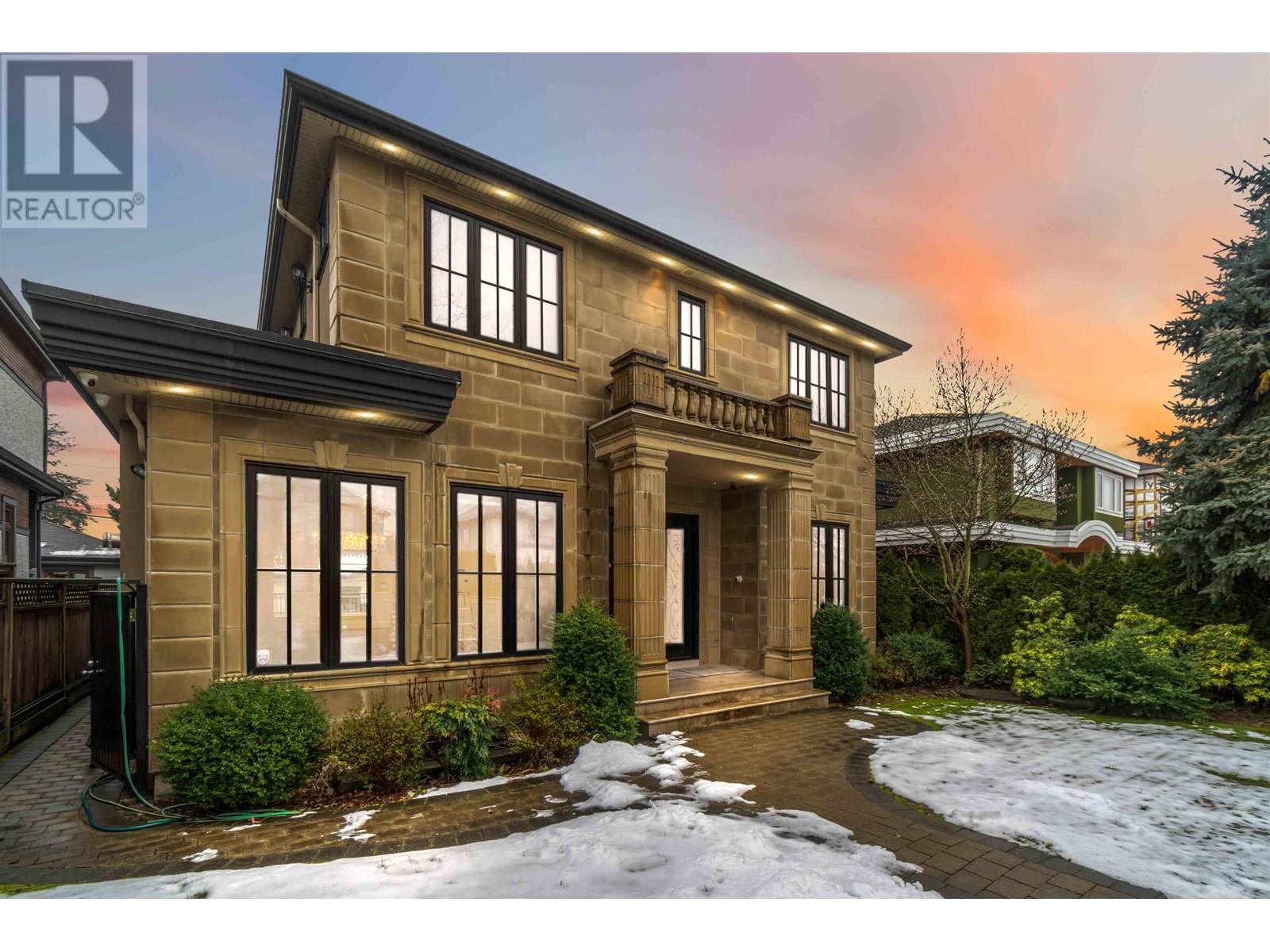 2216 W 21ST AVENUE, vancouver, British Columbia V6L1J5