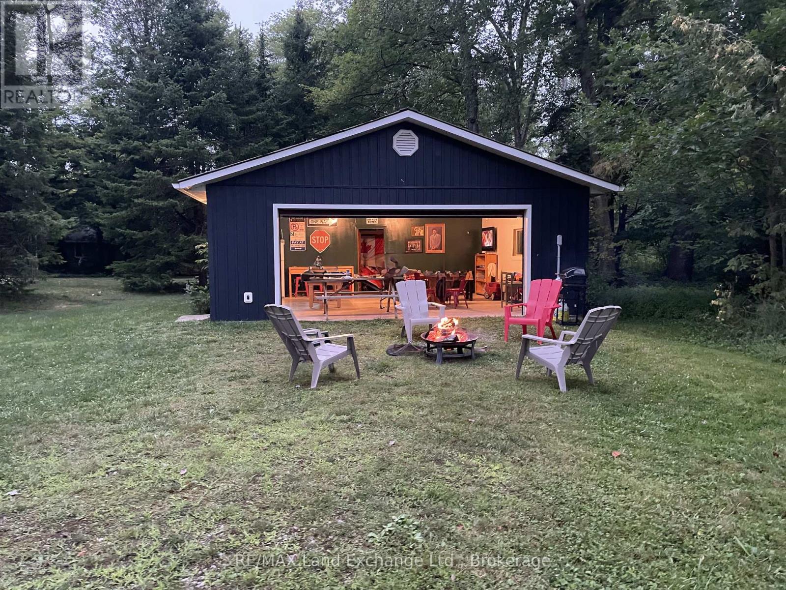 401 Oki Court, Huron-Kinloss, Ontario  N2Z 2X3 - Photo 28 - X12220802