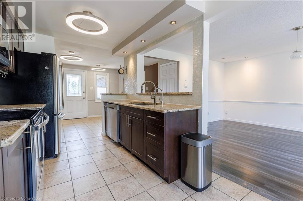 Property at 279 AUDEN Road image 5