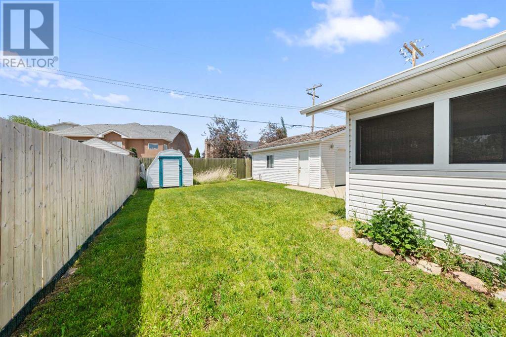 Property at 40 Lake Bevan Drive E image 4