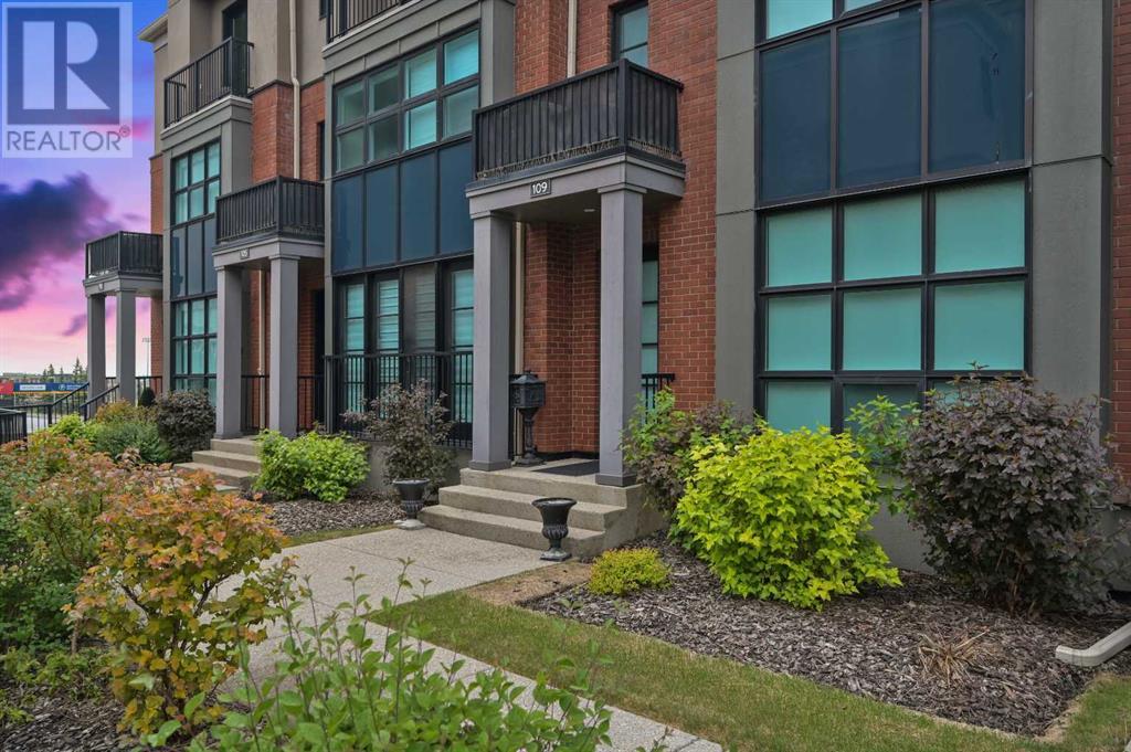 Property at 109 Aspen Meadows Hill SW image 3