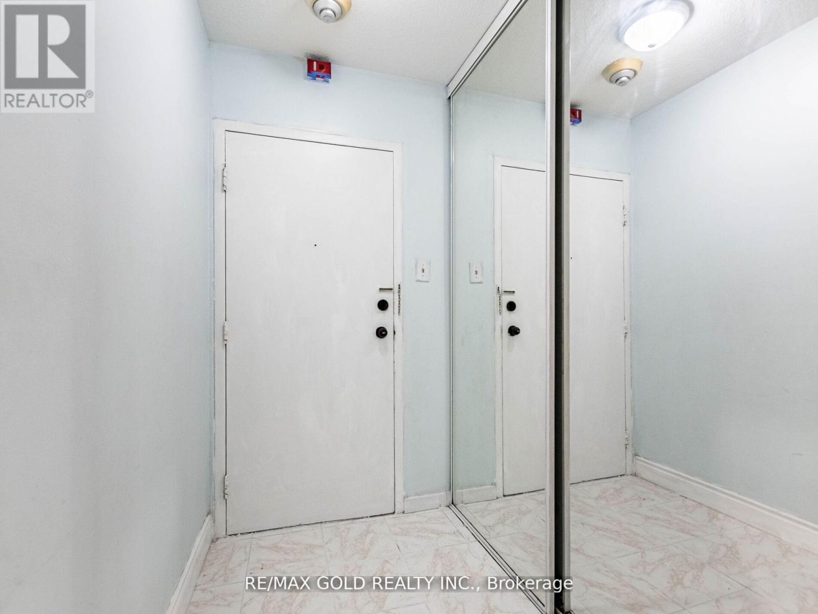 Property at 104 - 3555 DERRY ROAD image 3