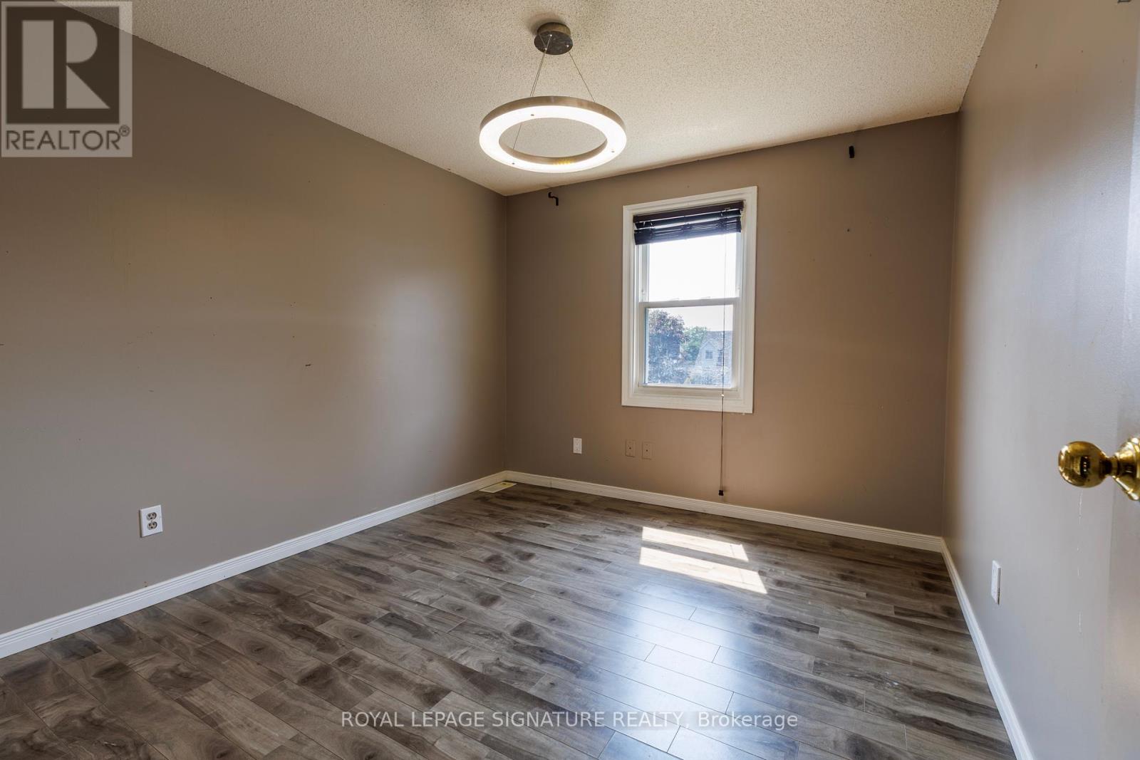 279 Auden Road, Guelph, Ontario  N1E 6N5 - Photo 15 - X12240901