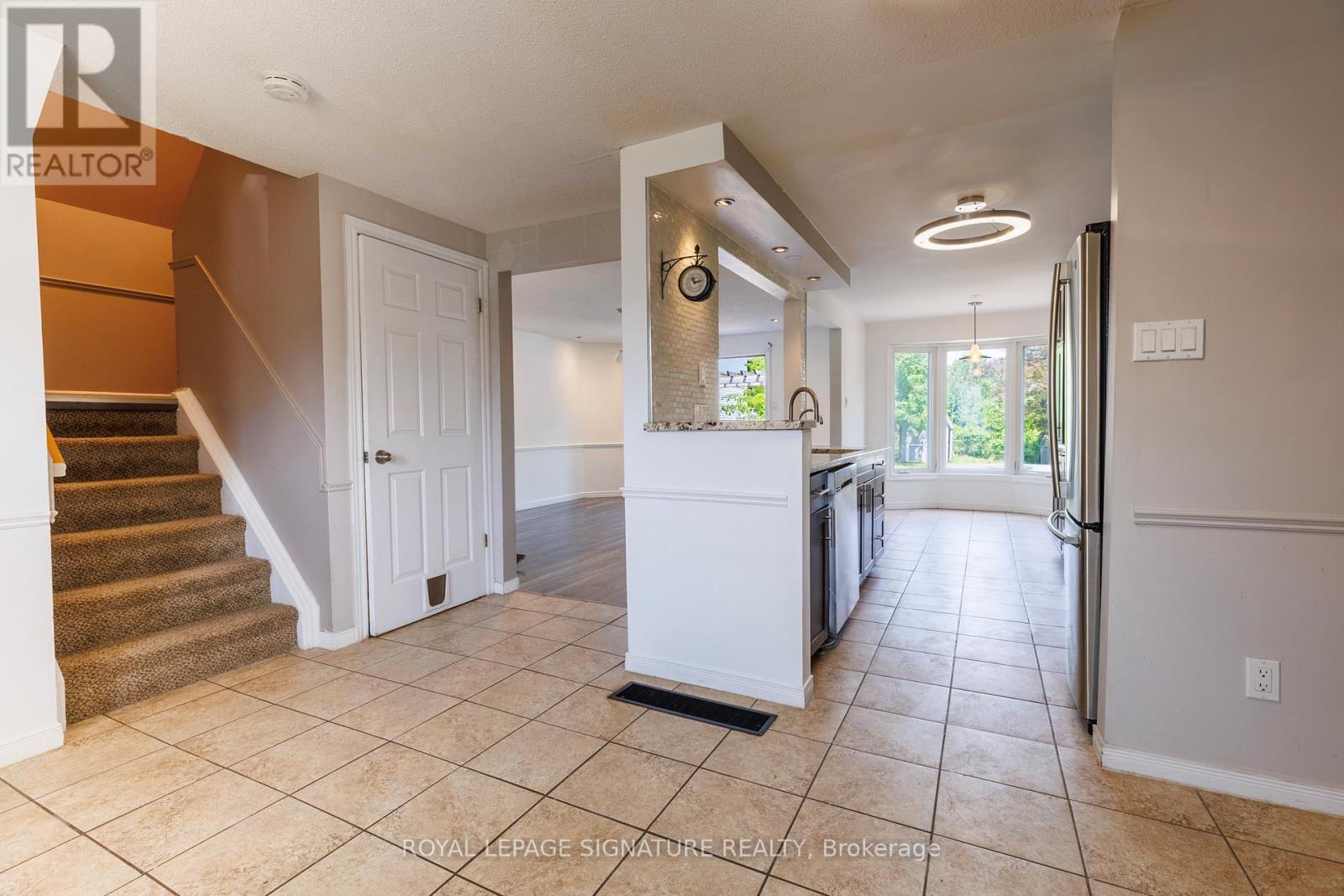 Property at 279 AUDEN ROAD image 3