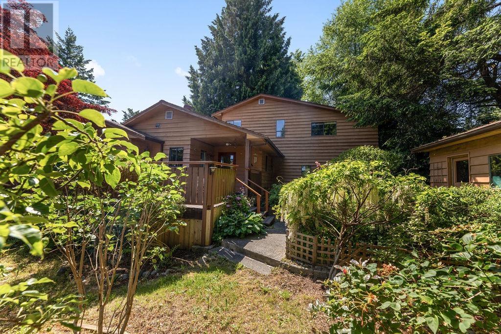 Property at 1064 ROSAMUND ROAD image 2