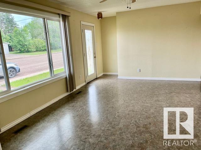 5007 54 Ave, Two Hills, Alberta  T0B 4K0 - Photo 12 - E4443932