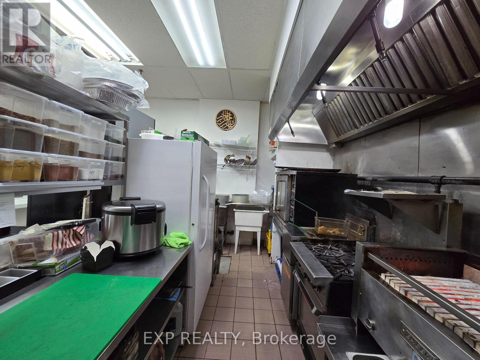 45 - 4141 Dixie Road, Mississauga, Ontario  L4W 1V5 - Photo 11 - W12240922