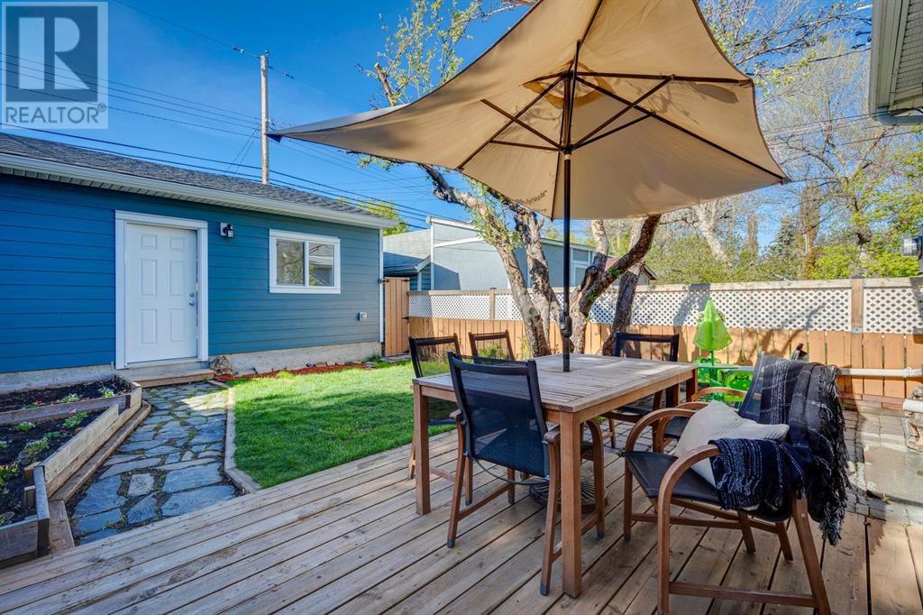 Property at 317 9 Avenue NE image 3
