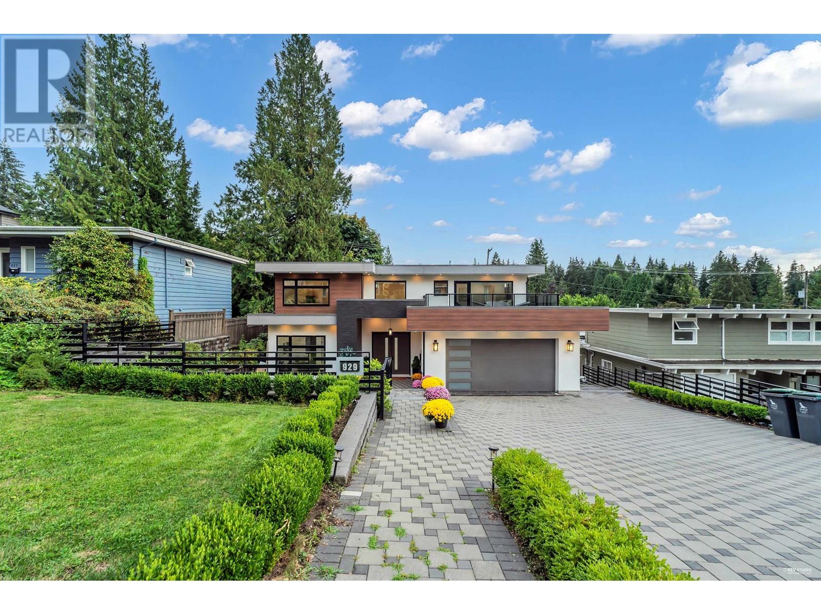 Property at 929 CANYON BOULEVARD image 3