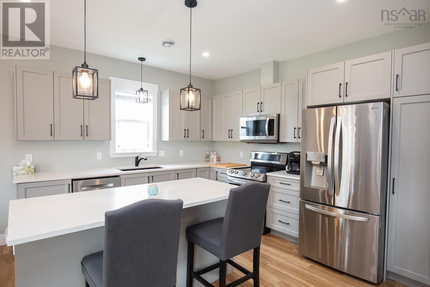 Property at 28 RIDGE Avenue image 4