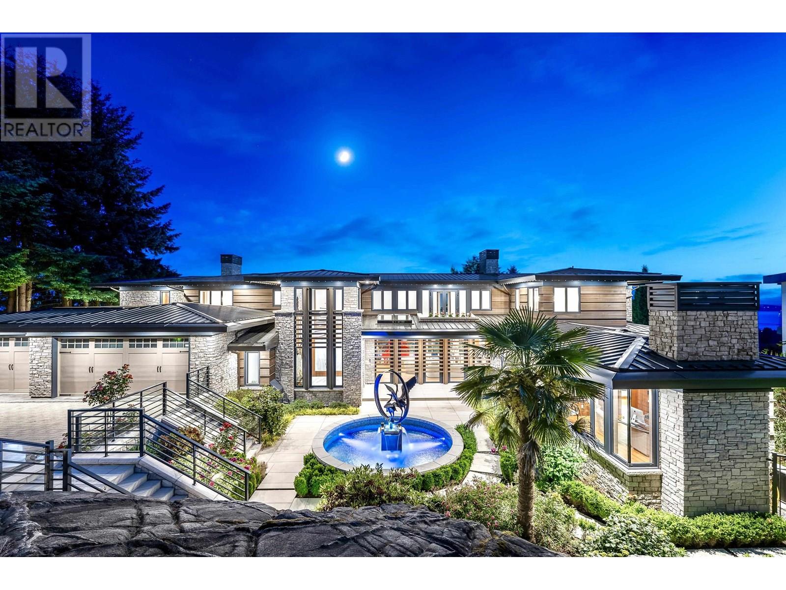 1036 EYREMOUNT DRIVE, West Vancouver, British Columbia