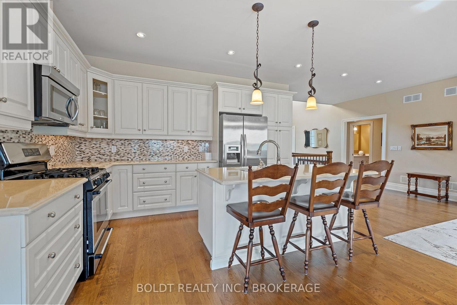 19 Red Haven Drive, Niagara-On-The-Lake (St. Davids), Ontario  L0S 1J0 - Photo 13 - X12241016