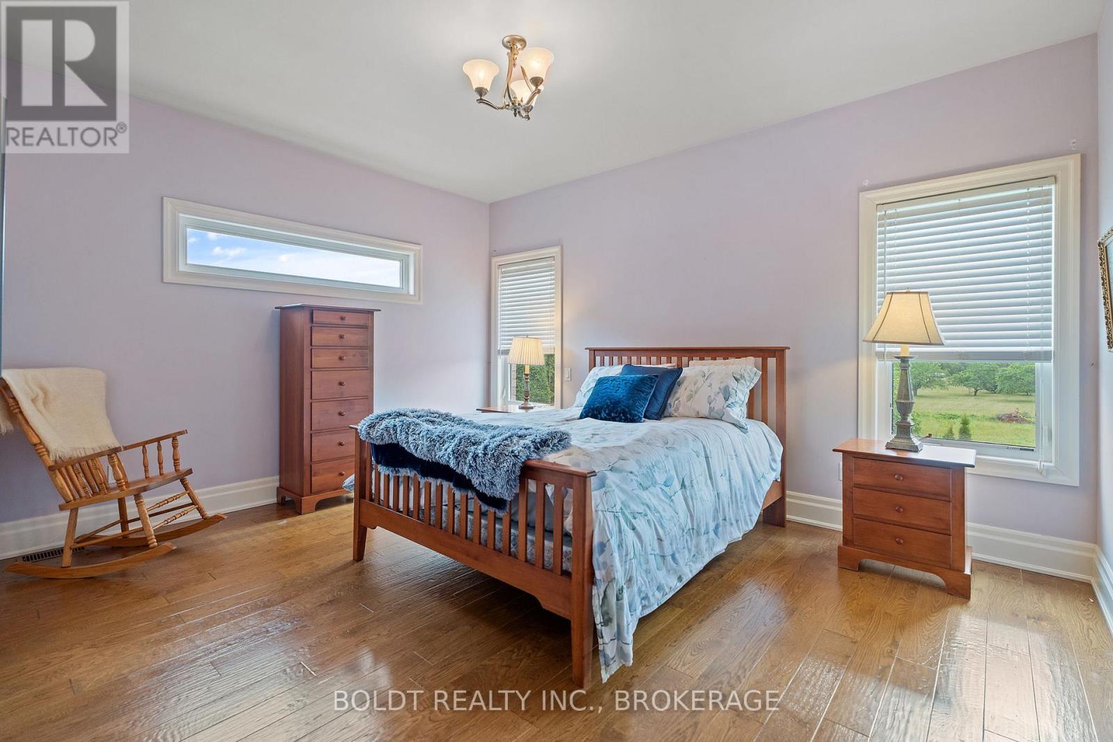 19 Red Haven Drive, Niagara-On-The-Lake (St. Davids), Ontario  L0S 1J0 - Photo 17 - X12241016