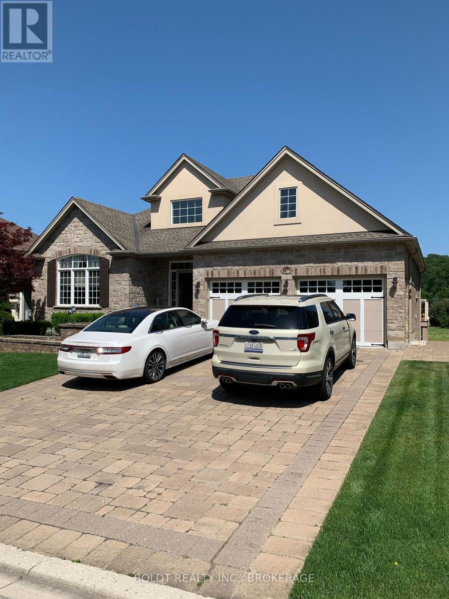 Property at 19 RED HAVEN DRIVE image 2