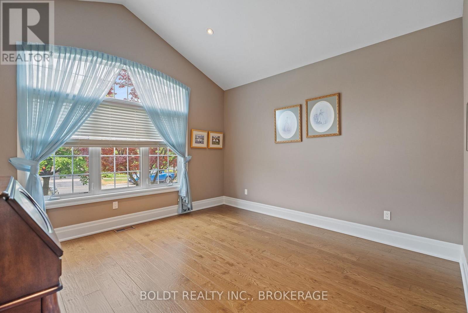 19 Red Haven Drive, Niagara-On-The-Lake (St. Davids), Ontario  L0S 1J0 - Photo 20 - X12241016