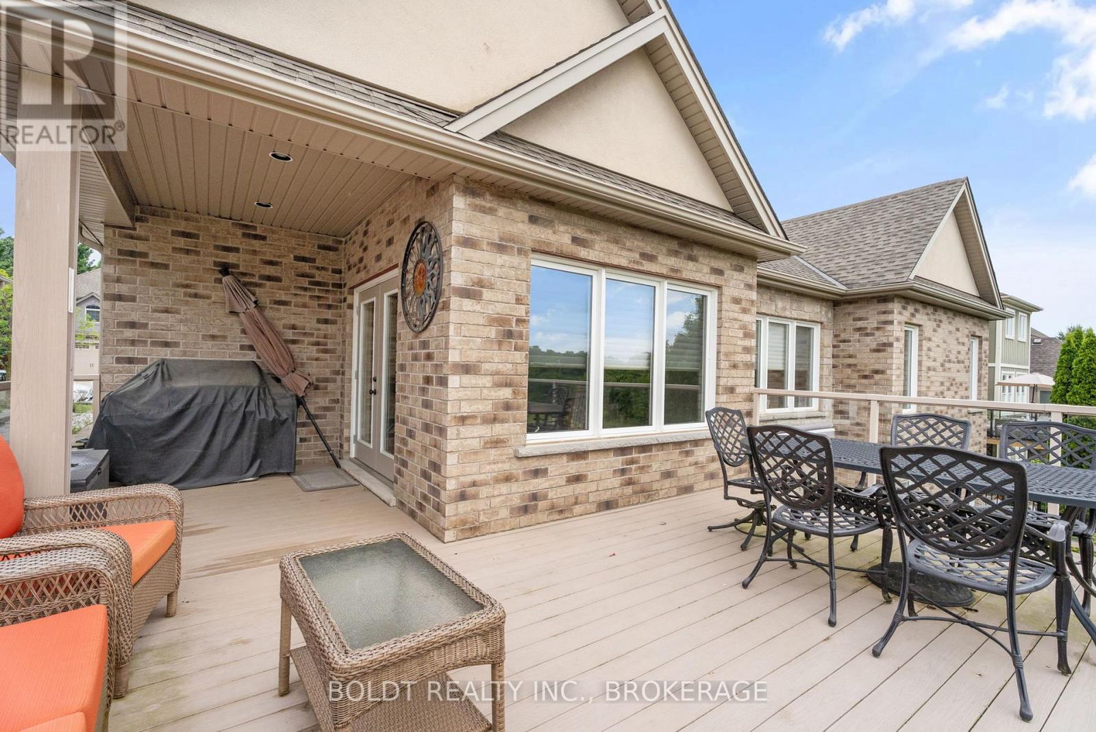 19 Red Haven Drive, Niagara-On-The-Lake (St. Davids), Ontario  L0S 1J0 - Photo 32 - X12241016