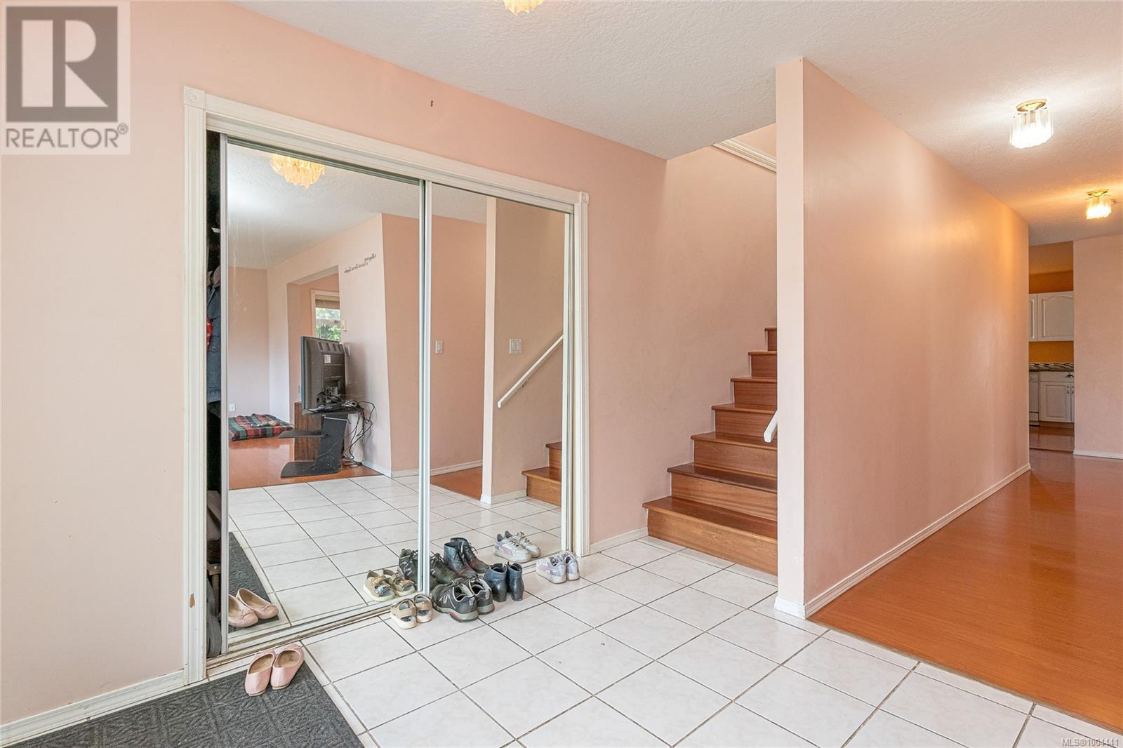 Property at 2312 Francis View Dr image 5