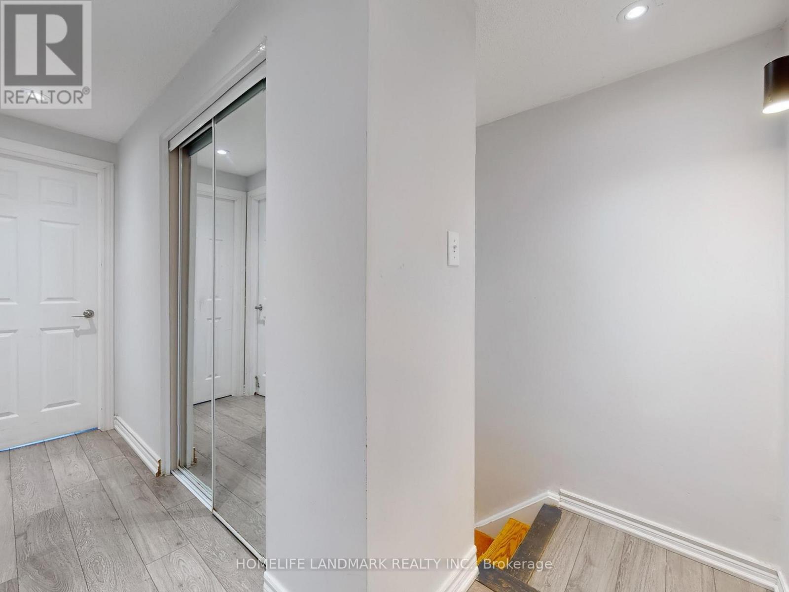 138 - 3175 Kirwin Avenue, Mississauga, Ontario  L5A 3M4 - Photo 16 - W12225406