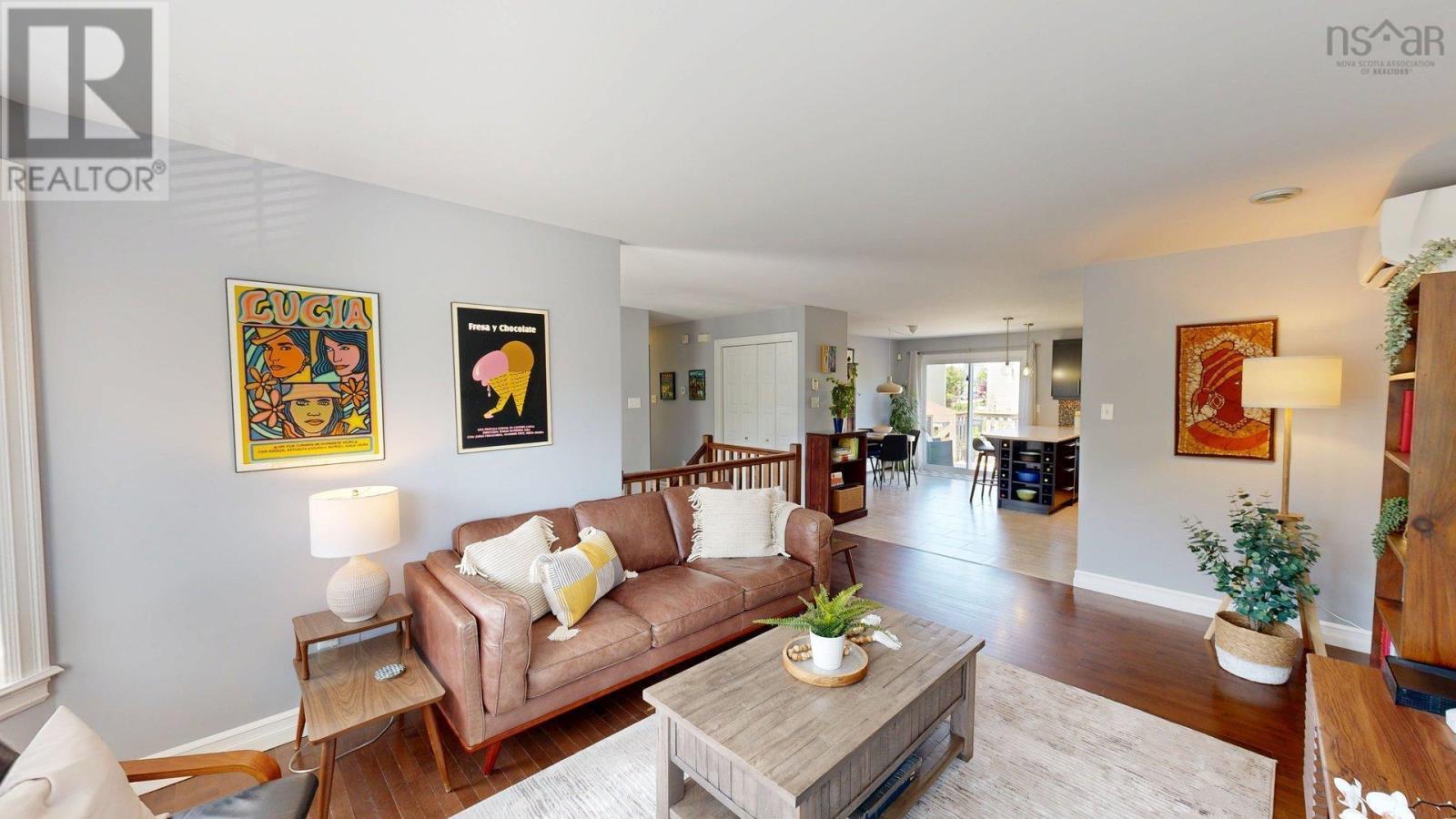 Property at 81 Viridian Drive image 4