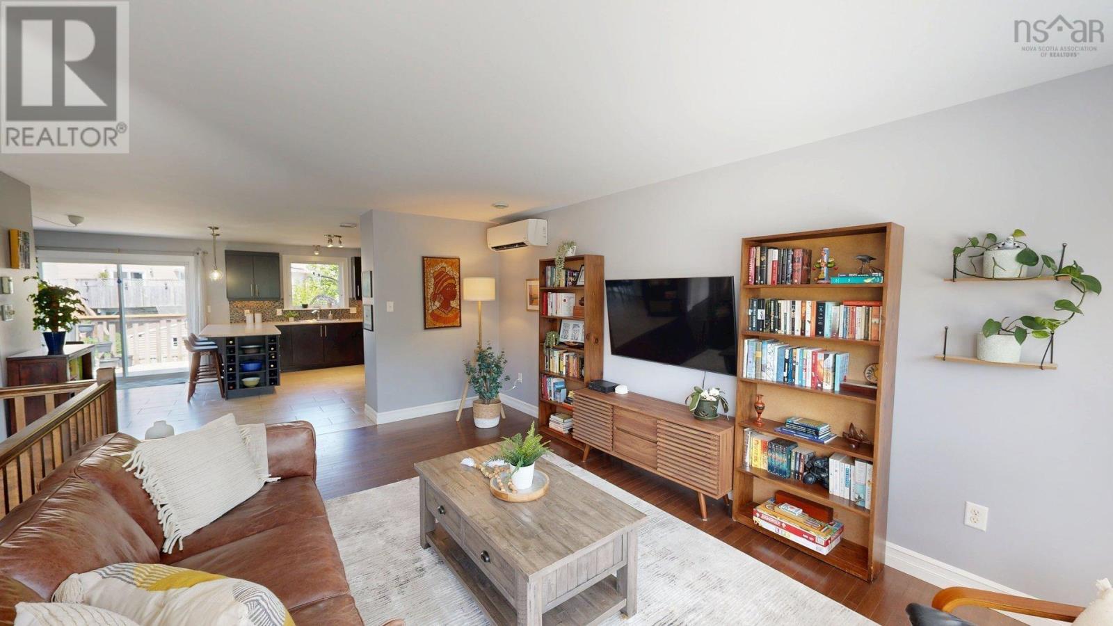 Property at 81 Viridian Drive image 3