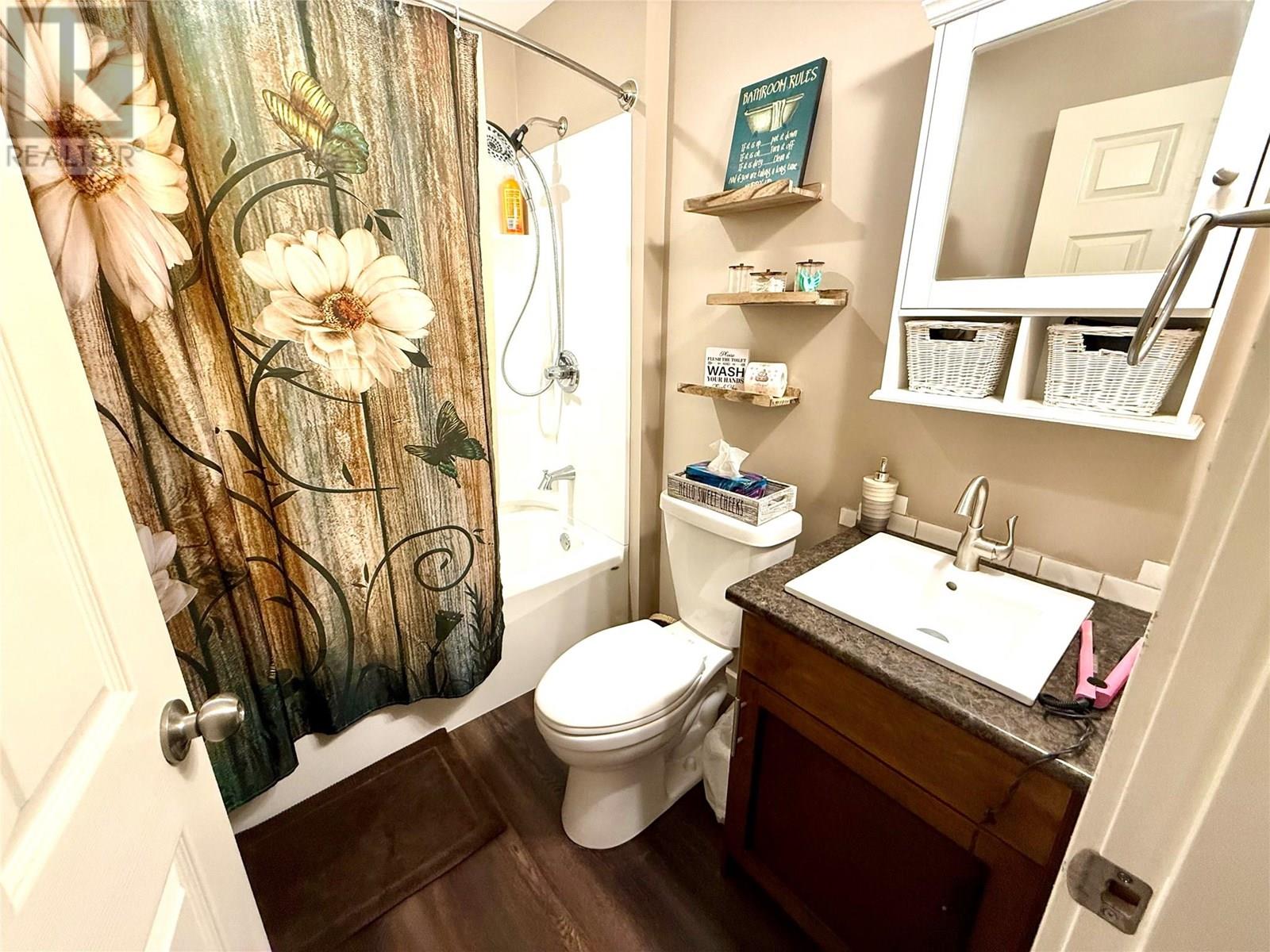 4889 Highway 3, Princeton, British Columbia  V0X 1W0 - Photo 11 - 10349565