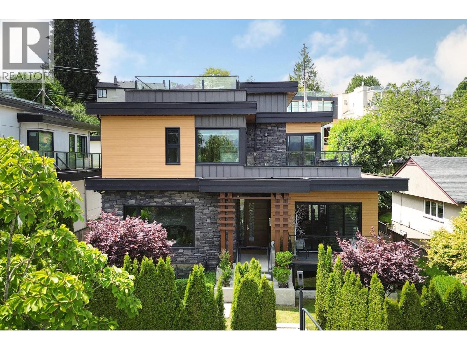 3521 PUGET DRIVE, vancouver, British Columbia V6L2T6